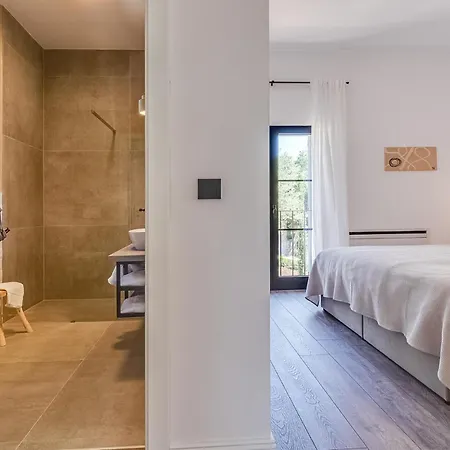 Casa Materossa * Vrh (Krk)